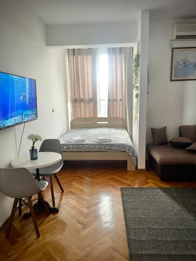 Апартаменты Bar Center Studio Экстерьер фото